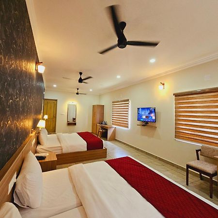 Esaa Airport Hotel Kochi Exteriér fotografie