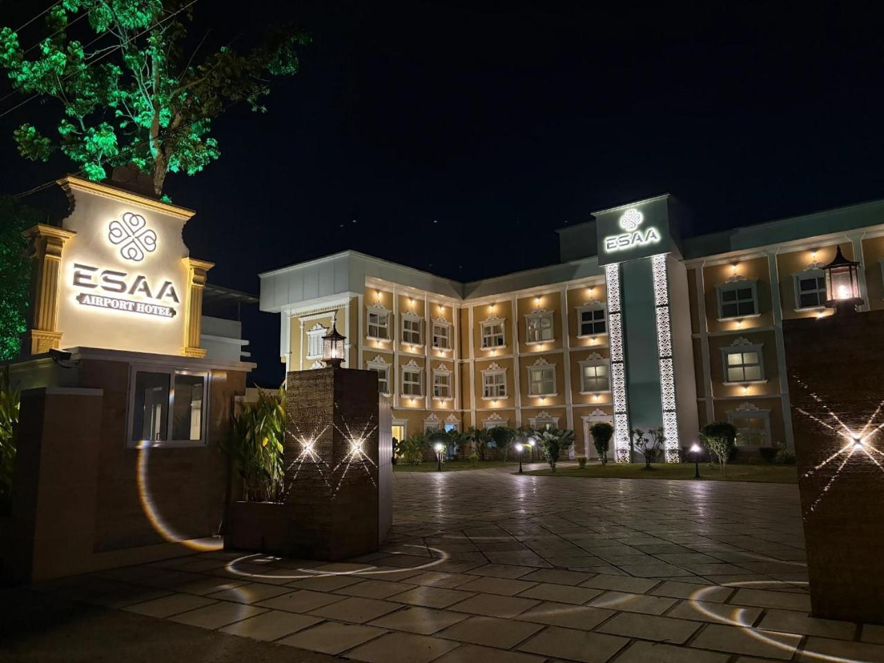 Esaa Airport Hotel Kochi Exteriér fotografie